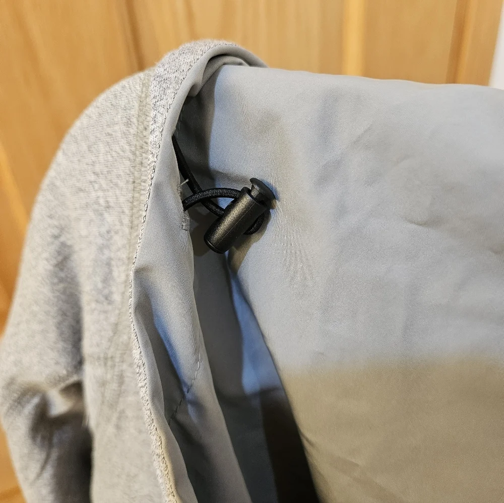 Uniqlo Reversible Jacket - Picture 6 of 7